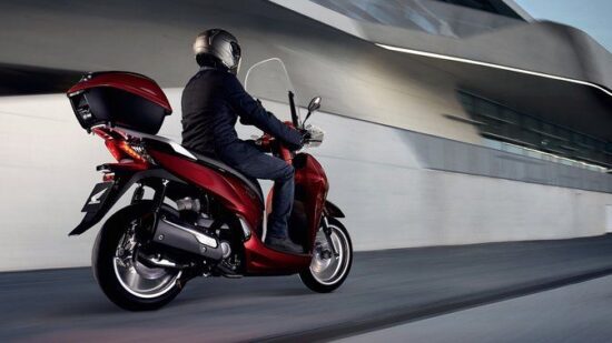 Honda SH 300i 2024: Preise, technische Daten und FOTOS