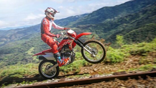 Neue Honda CRF 250F 2024: Preise, technische Daten, FOTOS und Motor