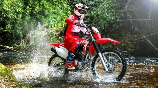 Neue Honda CRF 250F 2024: Preise, technische Daten, FOTOS und Motor