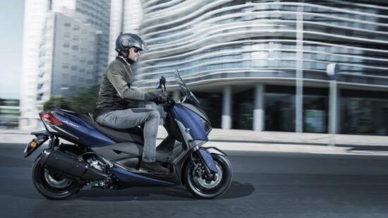 Neue Yamaha X MAX 300 2024: Preise, FOTOS, Fact Sheet