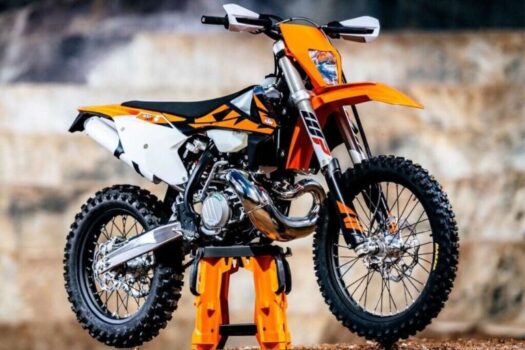 Neue KTM 300 EXC 2024: Preis, VERBRAUCH, Fact Sheet und Fotos