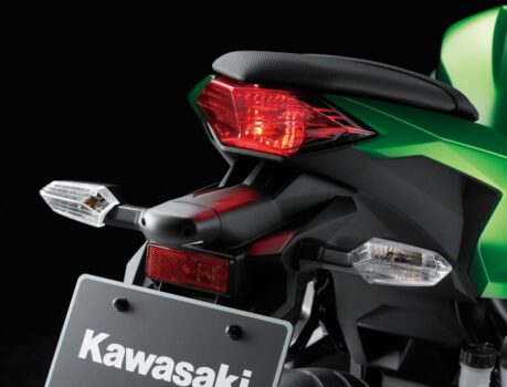 Neue Kawasaki Z300 ABS 2024: Verbrauch, Preis und FOTOS