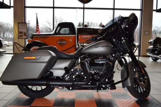 Neue Harley Davidson Street Glide 2024: Fotos, technische Daten, Preise
