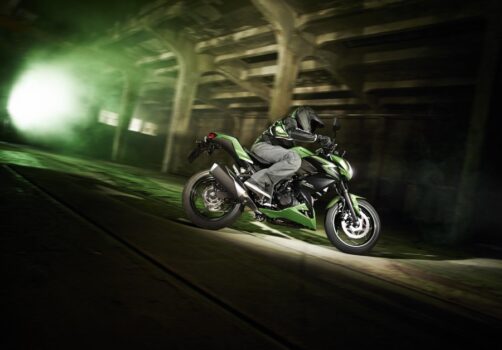 Neue Kawasaki Z300 ABS 2024: Verbrauch, Preis und FOTOS