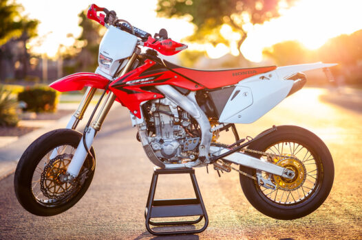 Neue KTM 450 EXC 2024: FOTOS, Fact Sheet und Preis