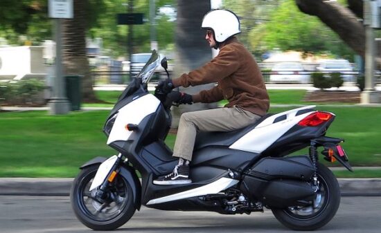 Neue Yamaha X MAX 300 2024: Preise, FOTOS, Fact Sheet
