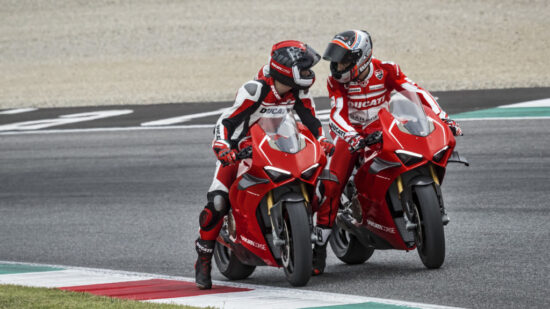 Ducati Panigale V4 R 2024: PREISE, technische Daten, Verbrauch und Fotos