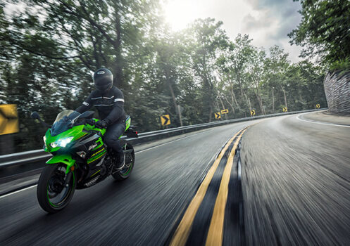 Neue Kawasaki Ninja 400 2024: Verbrauch, Preis und FOTOS