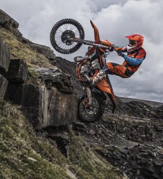 Neue KTM 300 EXC 2024: Preis, VERBRAUCH, Fact Sheet und Fotos