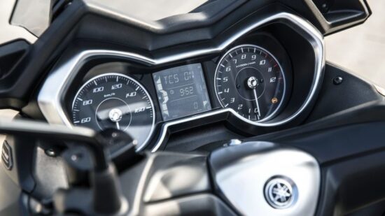 Neue Yamaha X MAX 300 2024: Preise, FOTOS, Fact Sheet