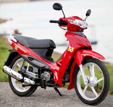 Neue Traxx JL50 2024: Preise, technische Daten, FOTOS und Verbrauch