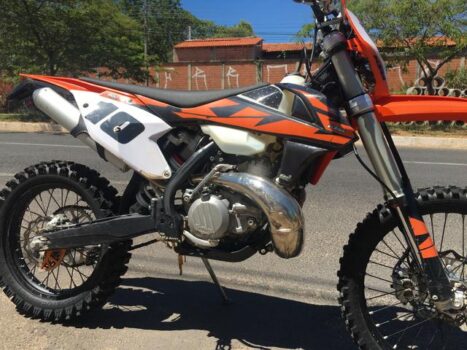 Neue KTM 300 EXC 2024: Preis, VERBRAUCH, Fact Sheet und Fotos